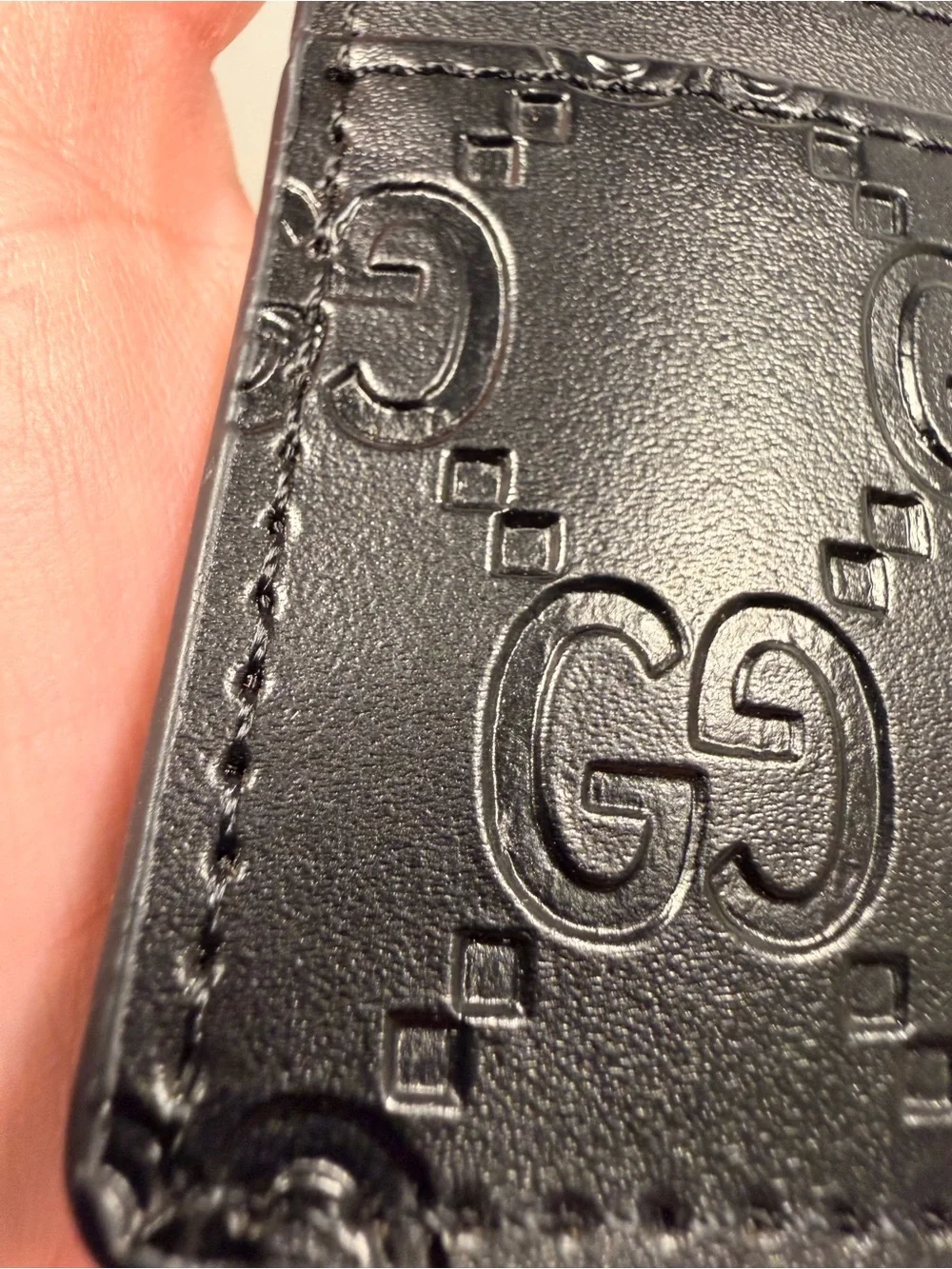 Gucci Signature Leather Card Holder with Silver-Tone GG Logo